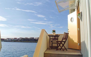 Cozy Apartment In Skärhamn With House Sea View, Skärhamn